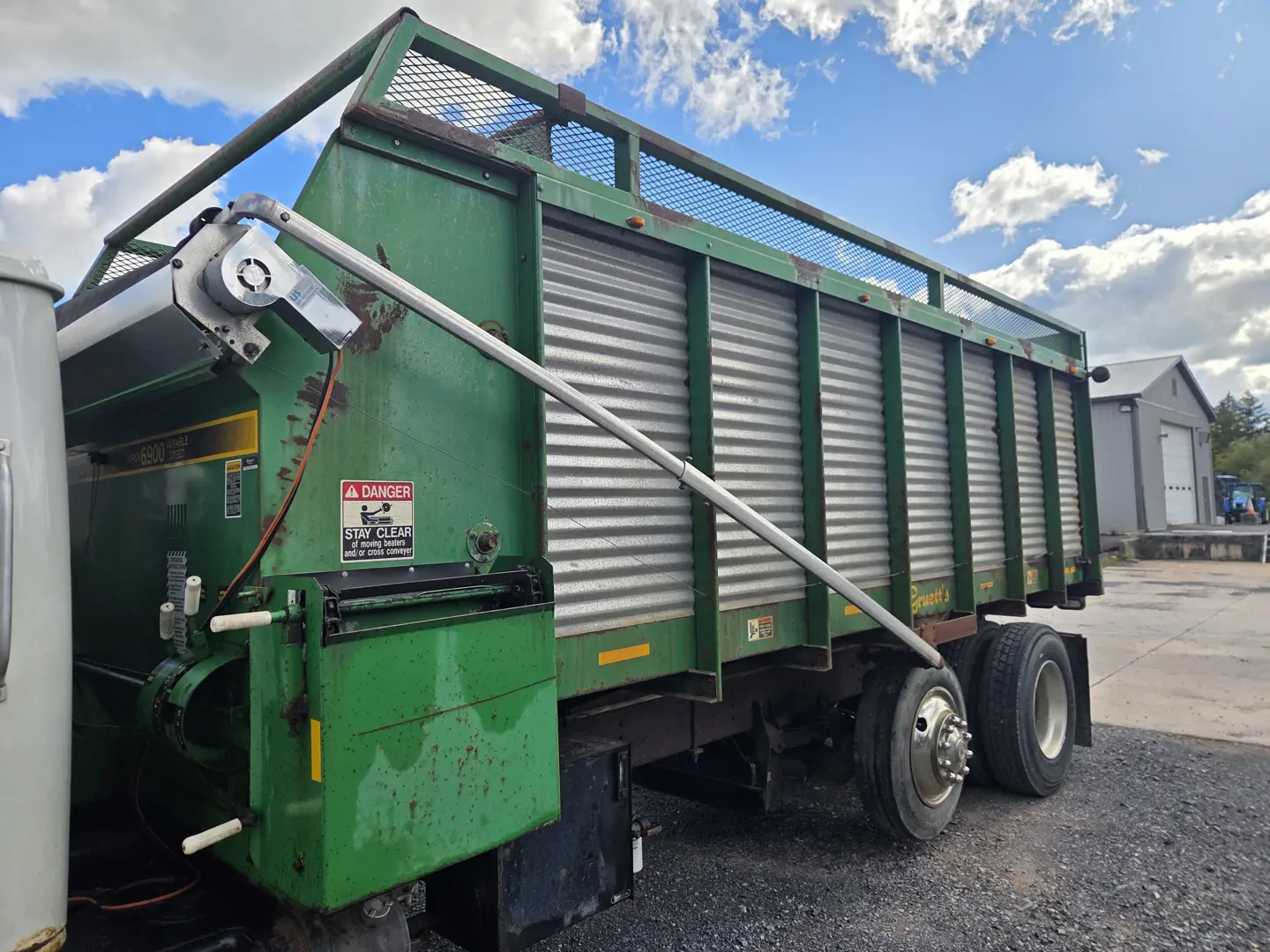 International 4900
