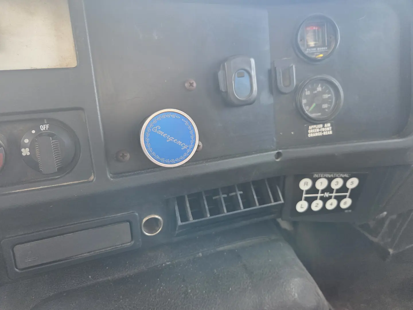 International 4900