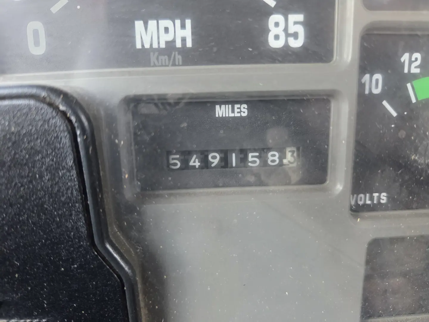 International 4900