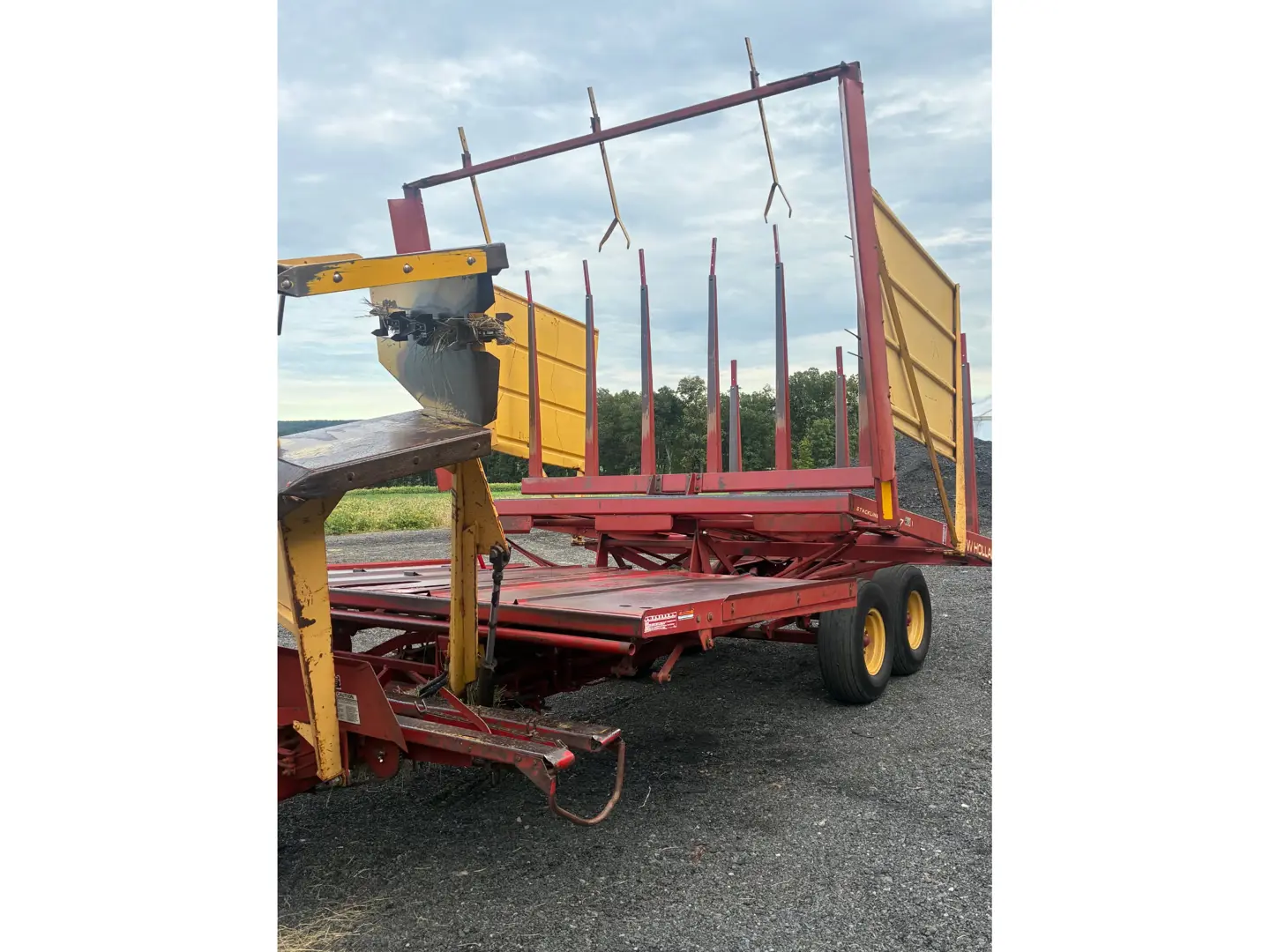 New Holland 1037