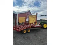 New Holland 1037