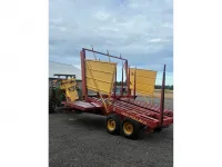 New Holland 1037