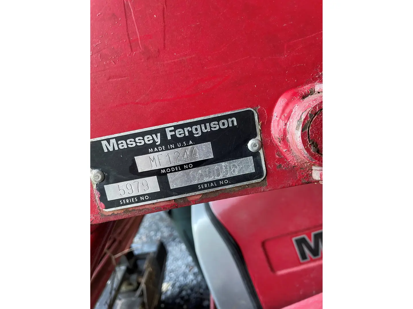 Massey Ferguson 1230