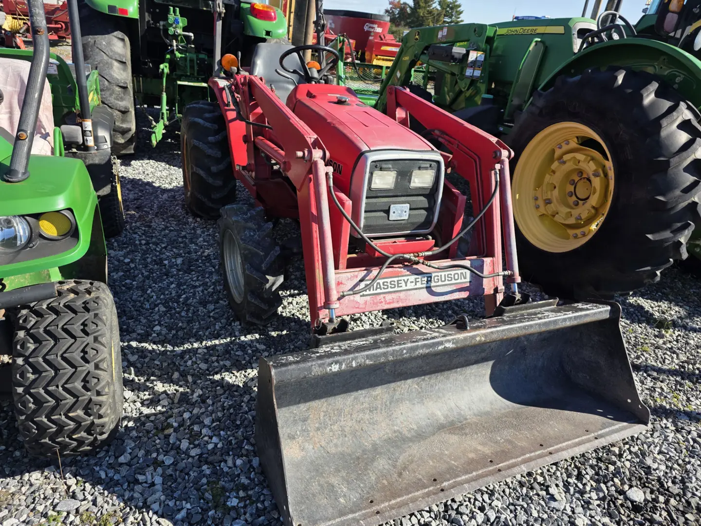Massey Ferguson 1230