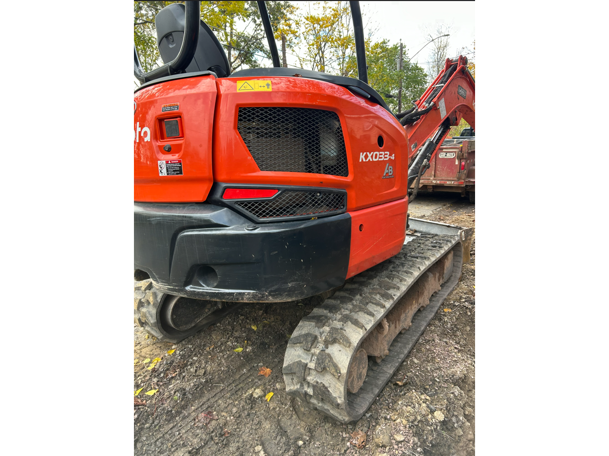 Kubota KX033-4R1A