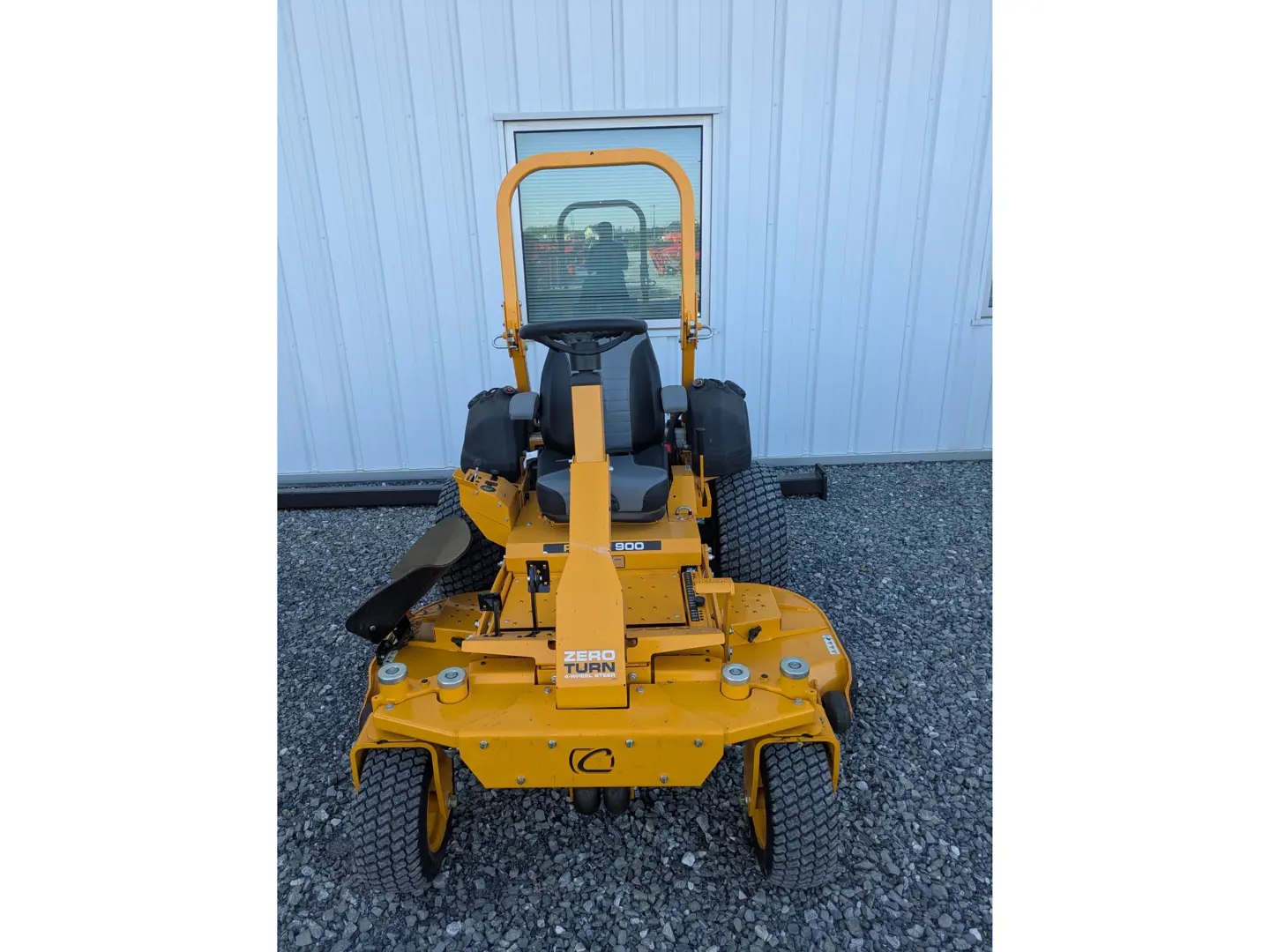 Cub Cadet PRO Z 900 S
